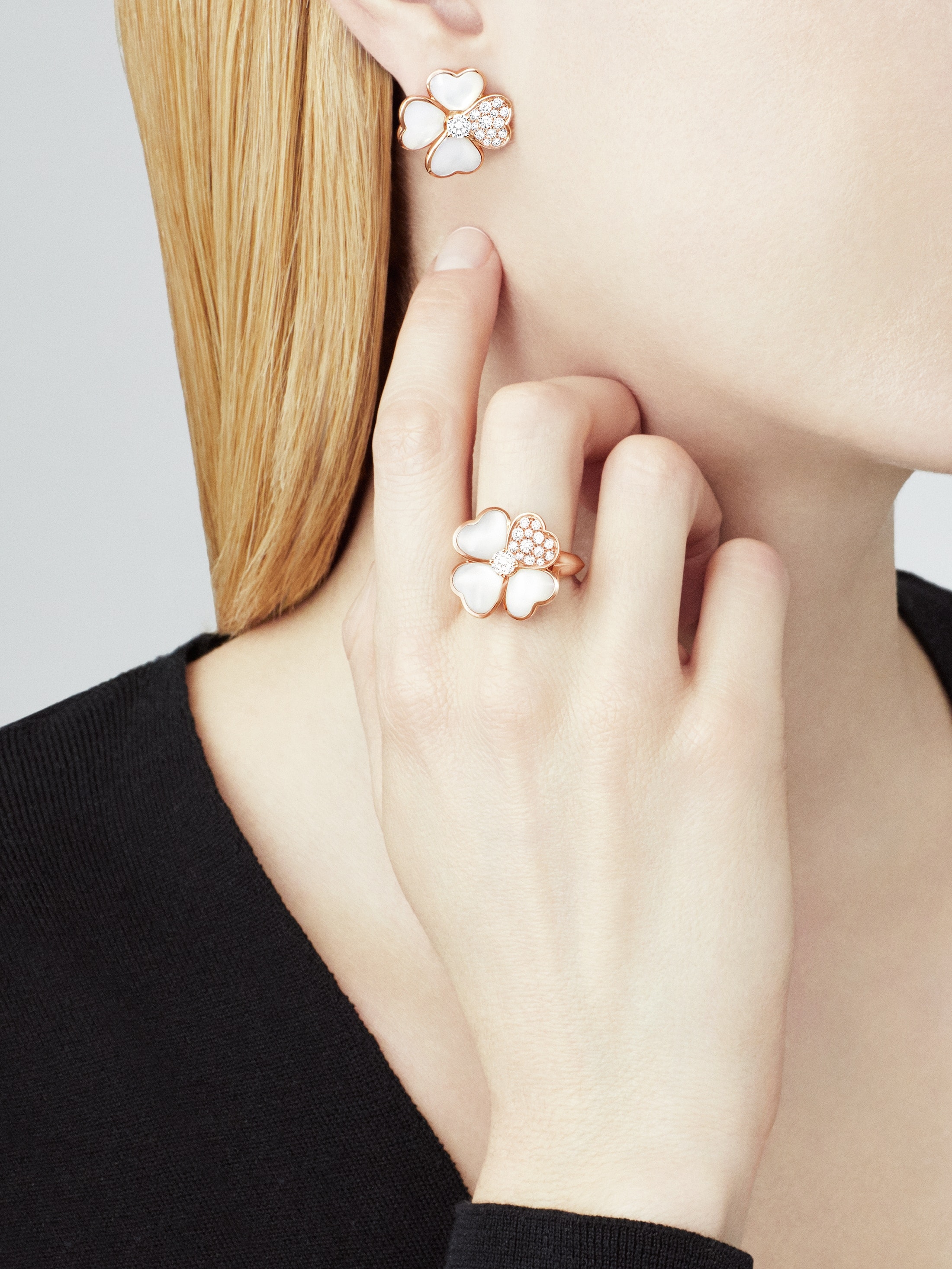 Van Cleef & Arpels Cosmos earrings, medium model--GaiYalun